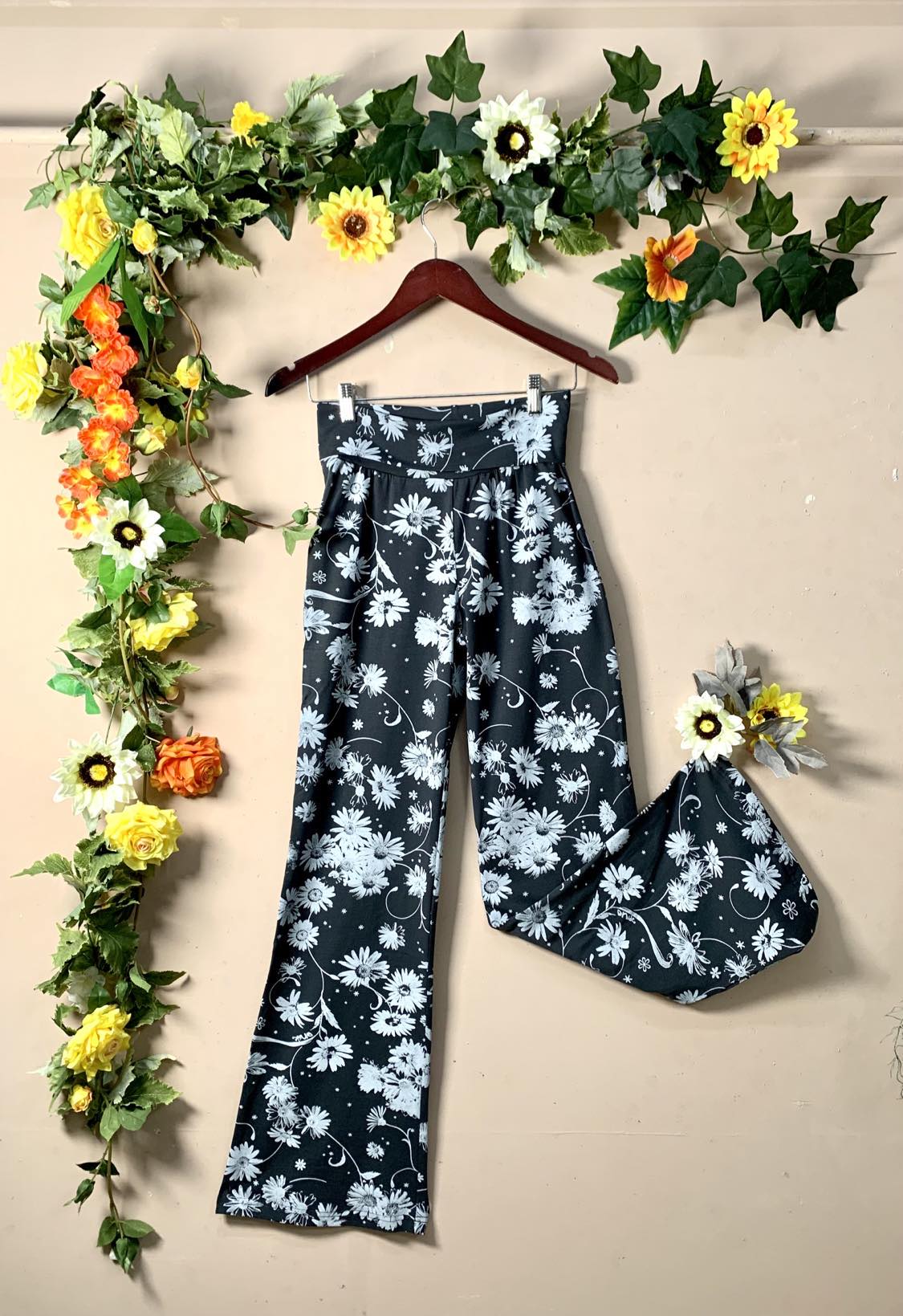 Nude Leisure Pants MED