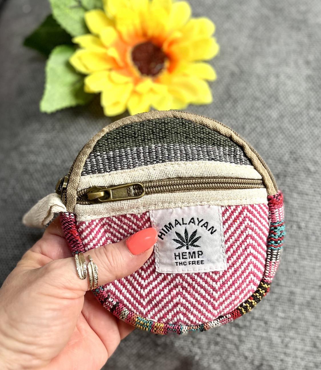Hemp Zipped Purse Round