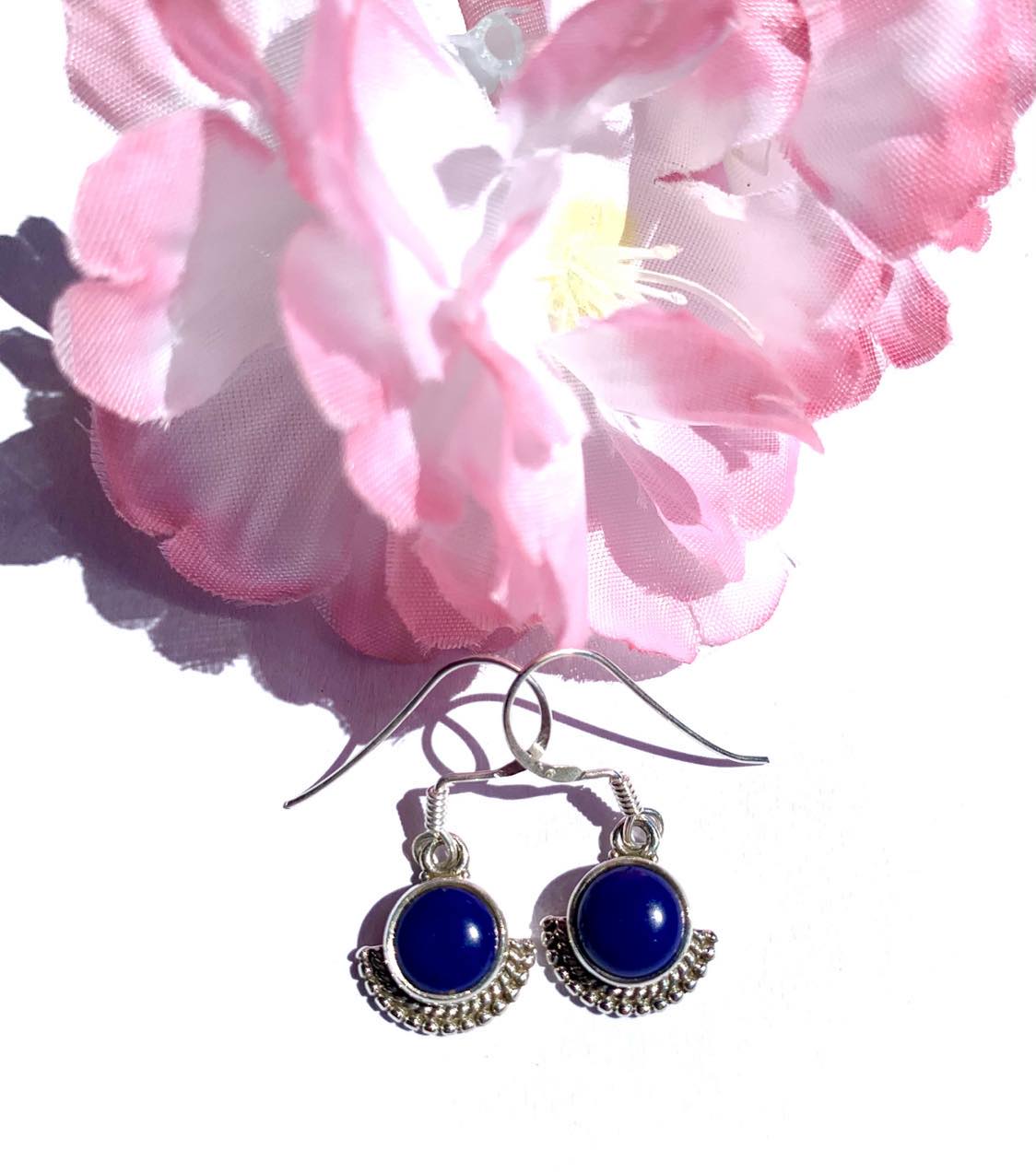 Dainty Silver Gemstone Earings Round