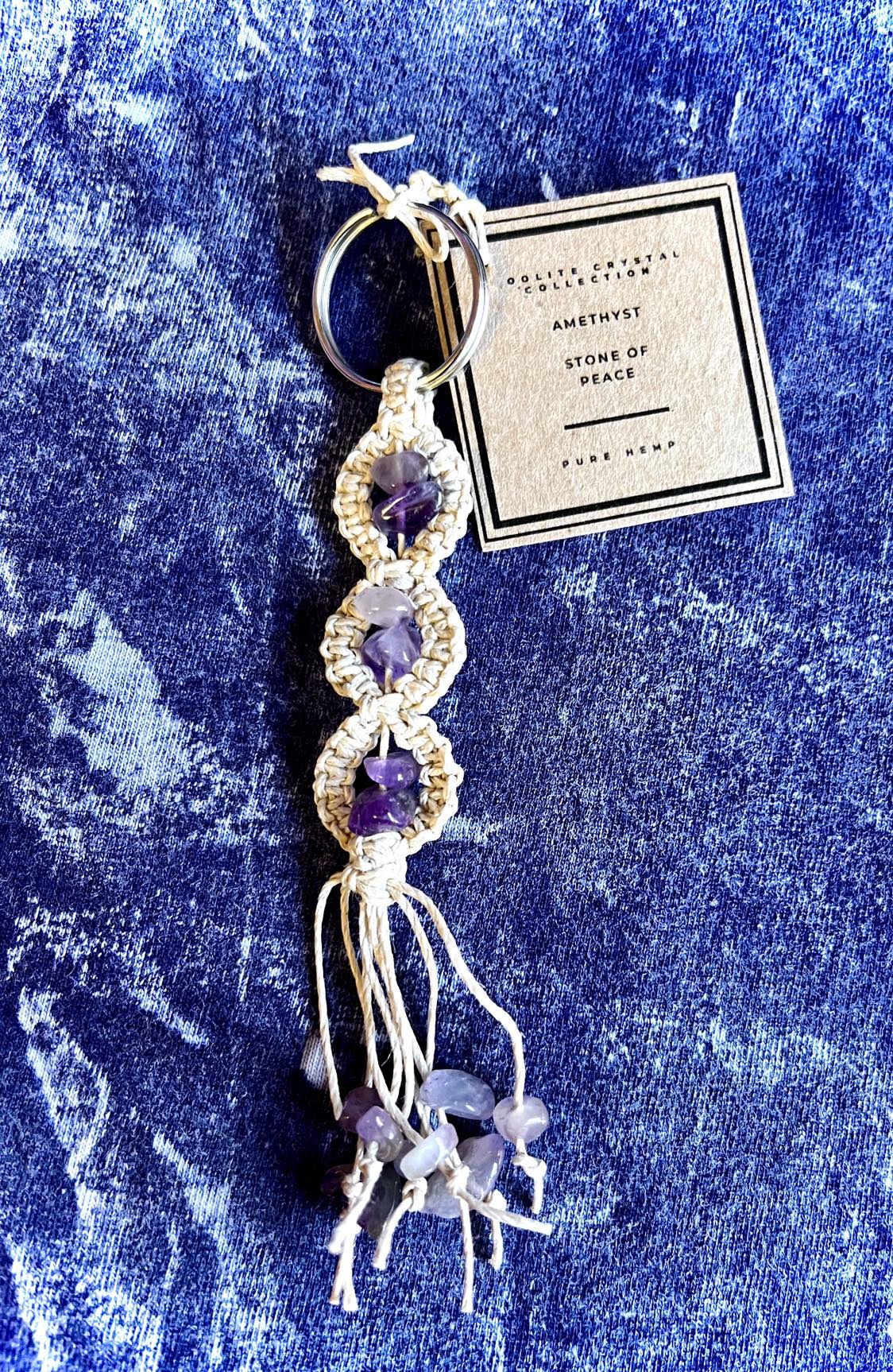 3 Stone Macrame Keyring Holder