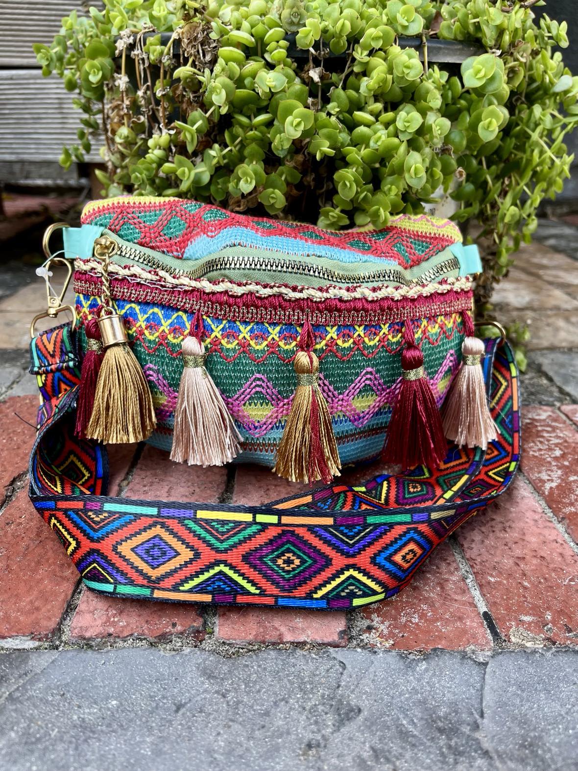 Tassle Tribal Moonbag