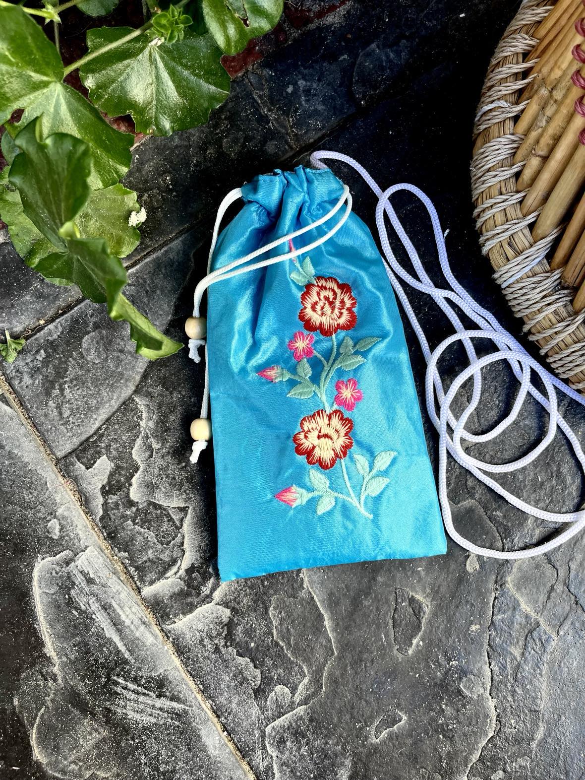 Silk Cellphone Bag