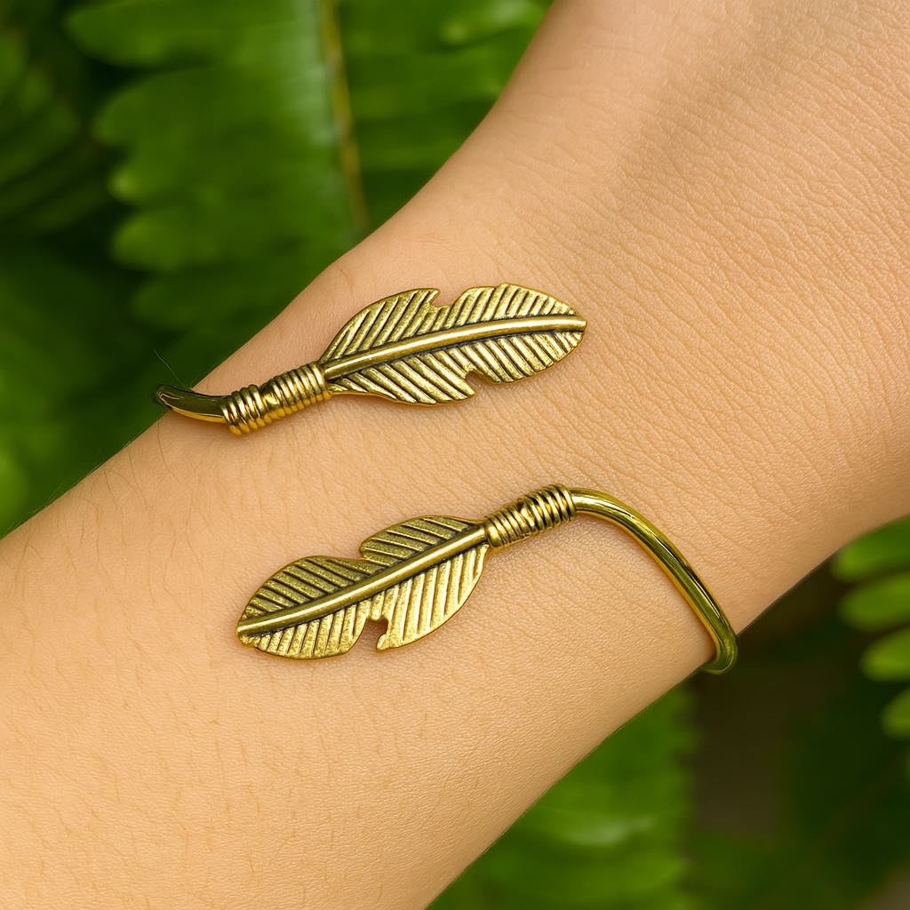 Feather Wire Bangle Brass