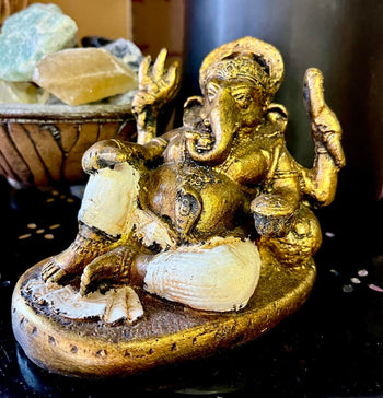 Resin Ganesh Relaxing 12cm