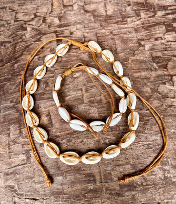 Cowrie Bracelet