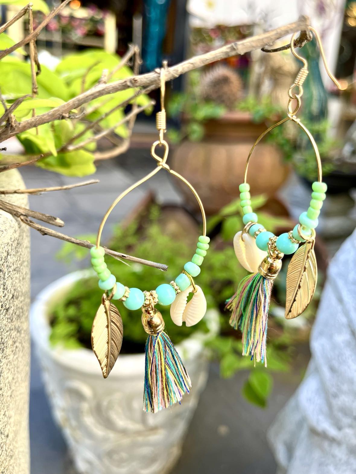 Hoop Cowrie Feather Earings