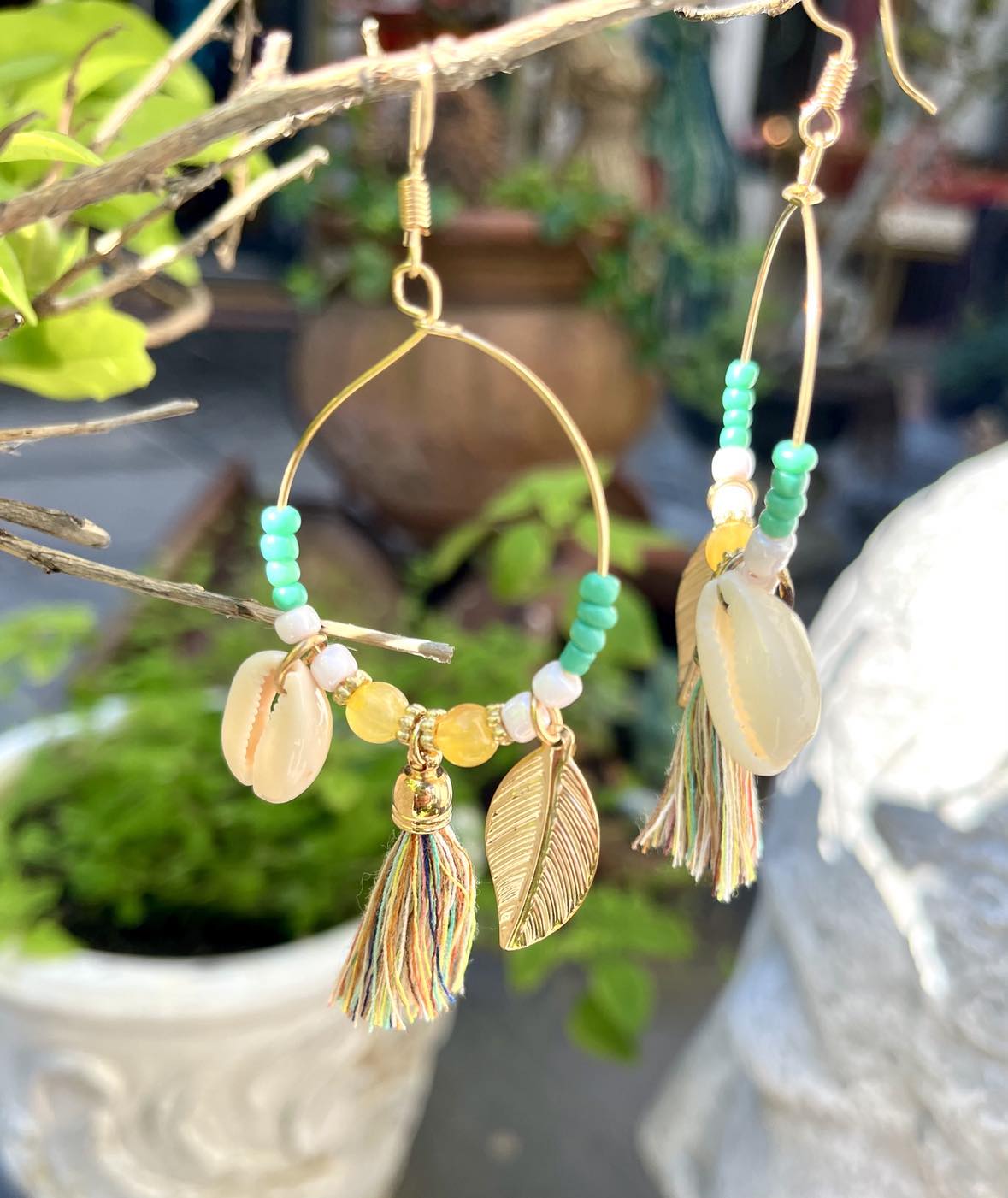 Hoop Cowrie Feather Earings