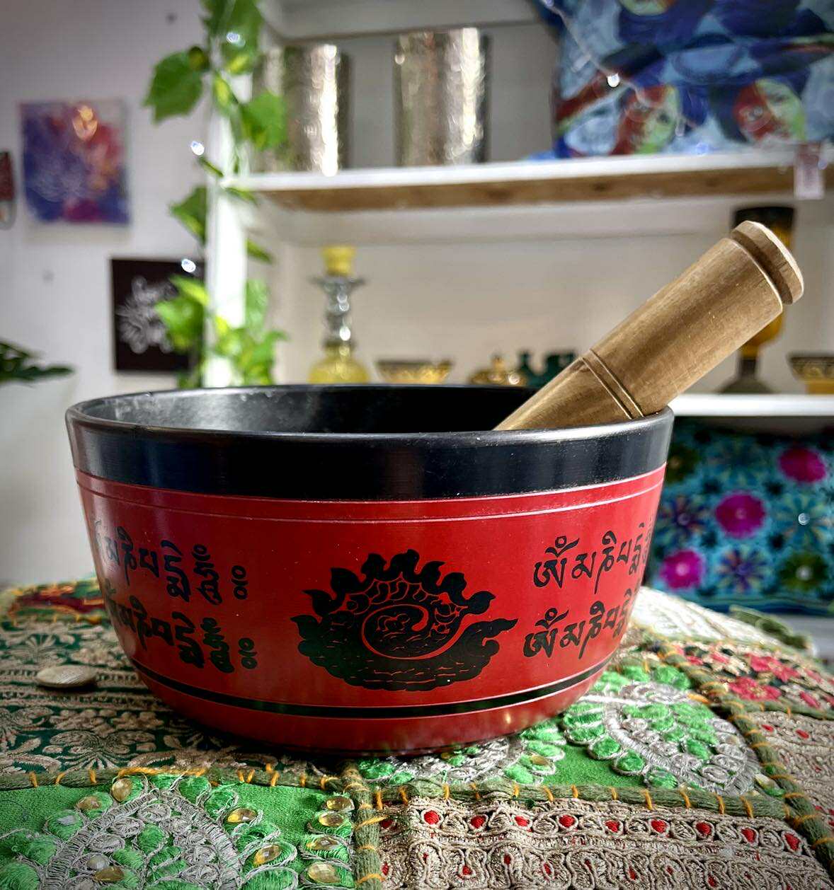 Himalayan Singing Bowl RED