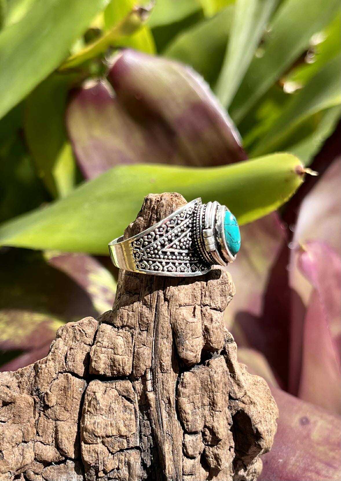Poison Gemstone Rings