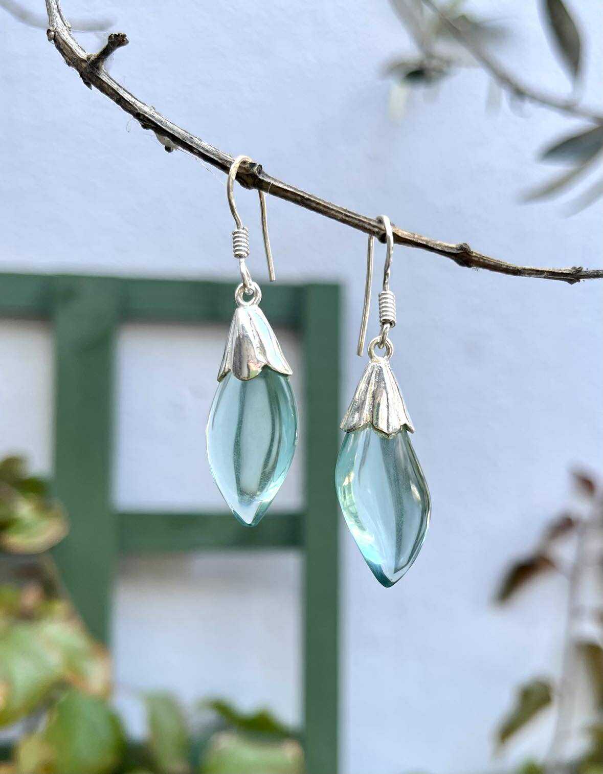 Raindrop Stone Earings