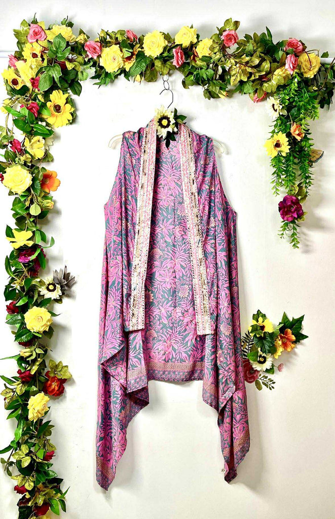 Silk Wanderlust Sleeveless Kimono