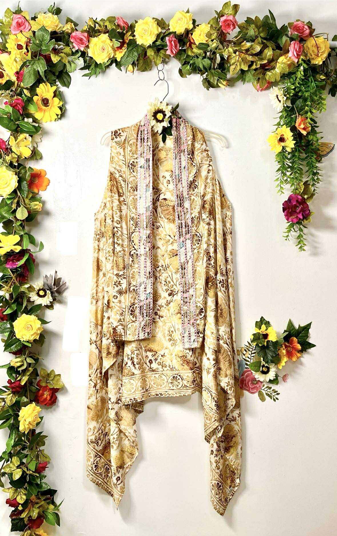 Silk Wanderlust Sleeveless Kimono