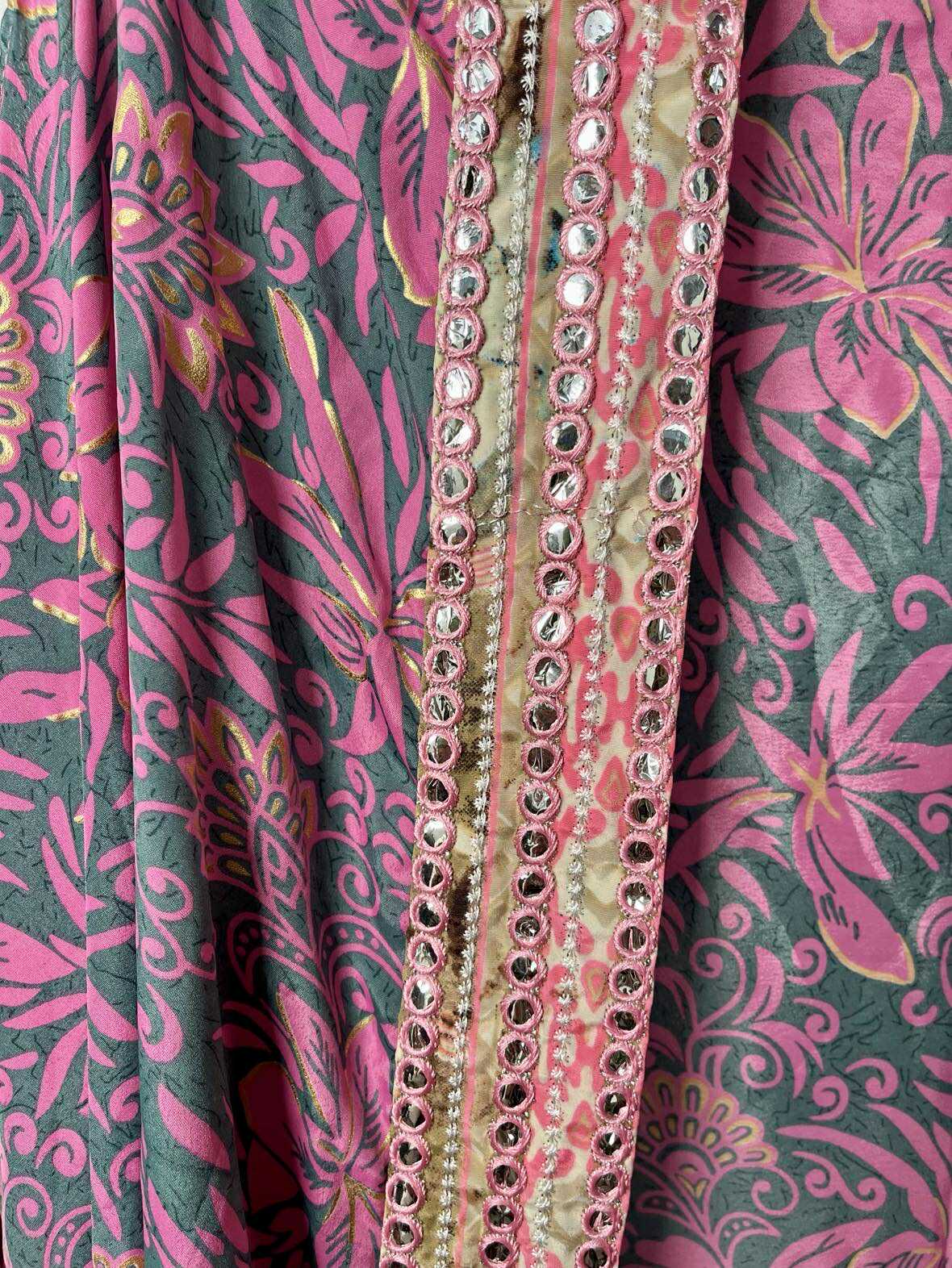 Silk Wanderlust Sleeveless Kimono