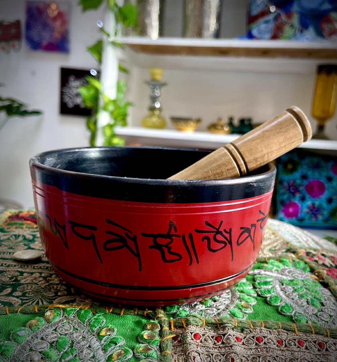 Himalayan Singing Bowl RED