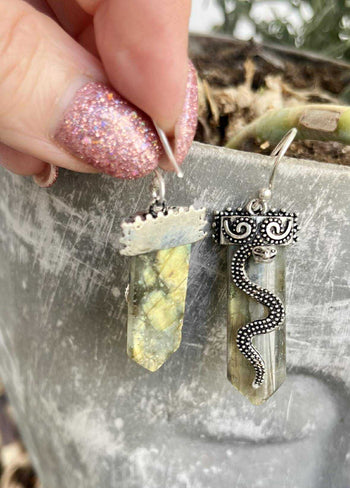 Crystal Point Mystical Earings