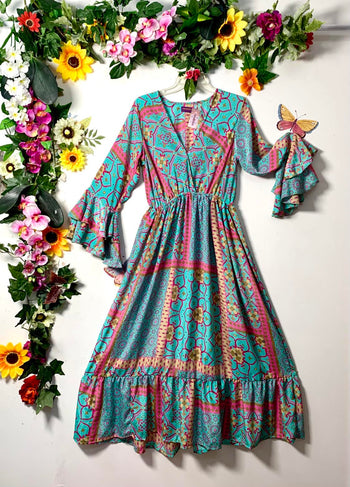 Sunmoon Long-Sleeve Flouncy Dress