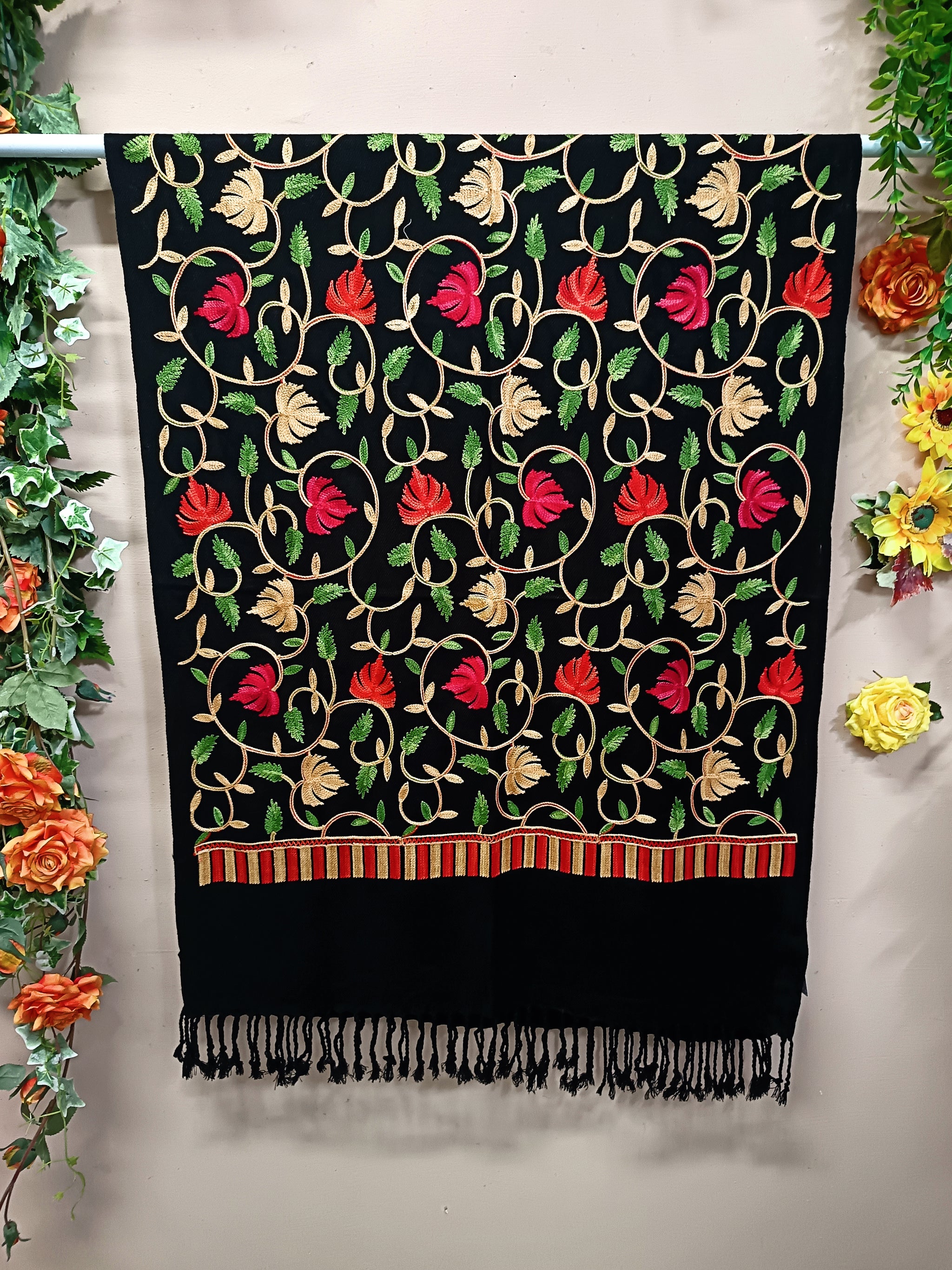 Kashmiri Garden Vine Stole