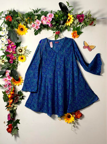 Sunmoon Long-Sleeve Shift Dress