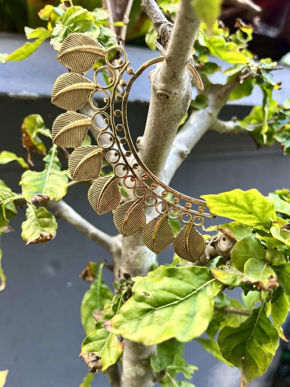 Brass 8 Leaf  Pixie Cuff Large