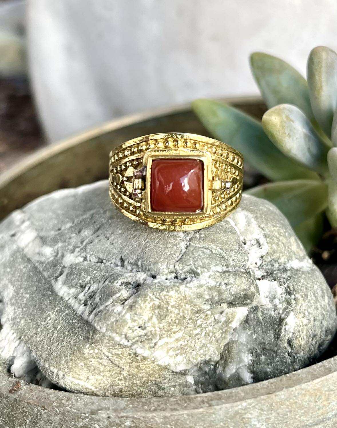 Poison Gemstone Rings Brass