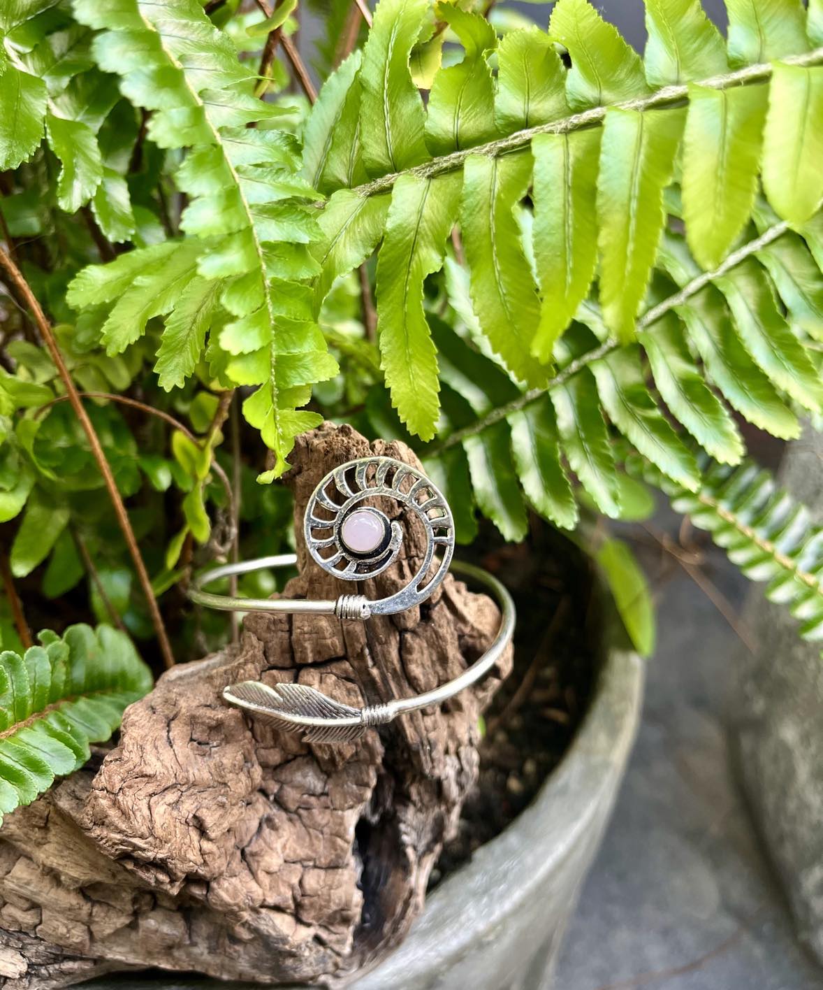 Feather Seashell Silver Bangle