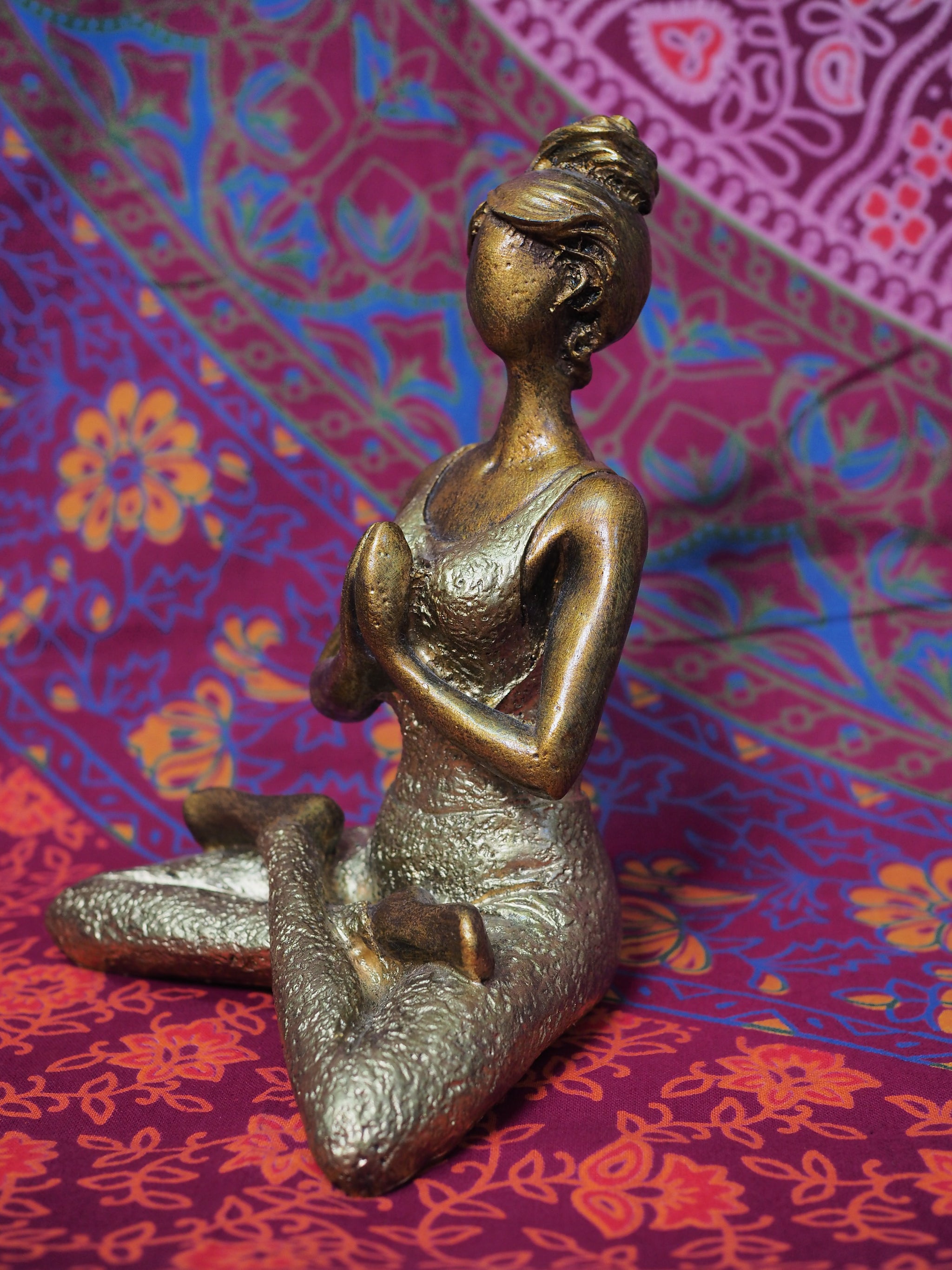 Lotus Pose Yoga Woman (Large)