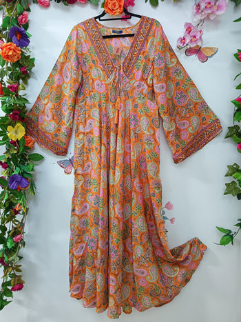 Silk & Soul Long-Sleeve Meadow Dress