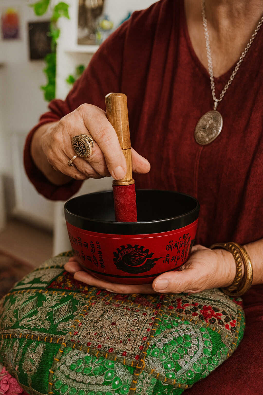 Himalayan Singing Bowl RED