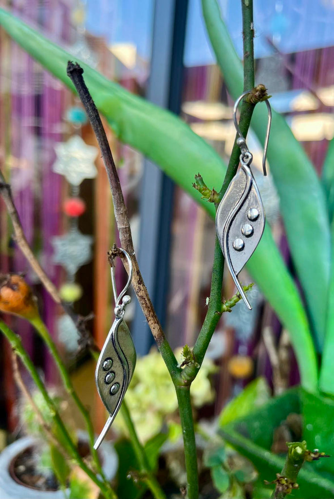 Silver 3 Dotted Leaf Earings