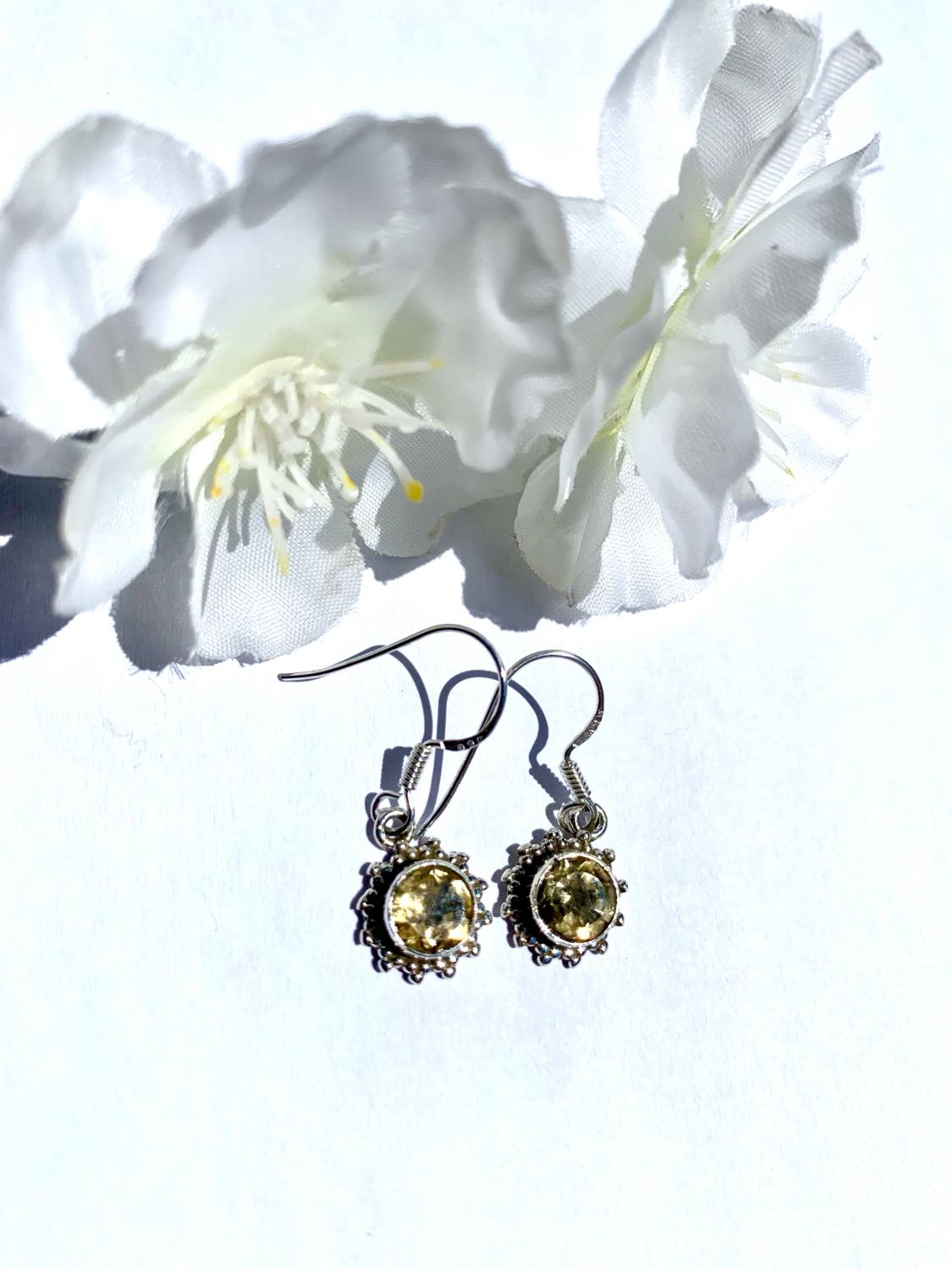 Dainty Silver Gemstone Earings Flower