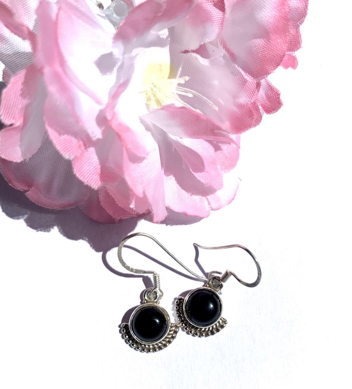 Dainty Silver Gemstone Earings Round