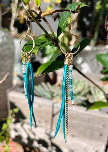 Feather Tail Hoop Earings