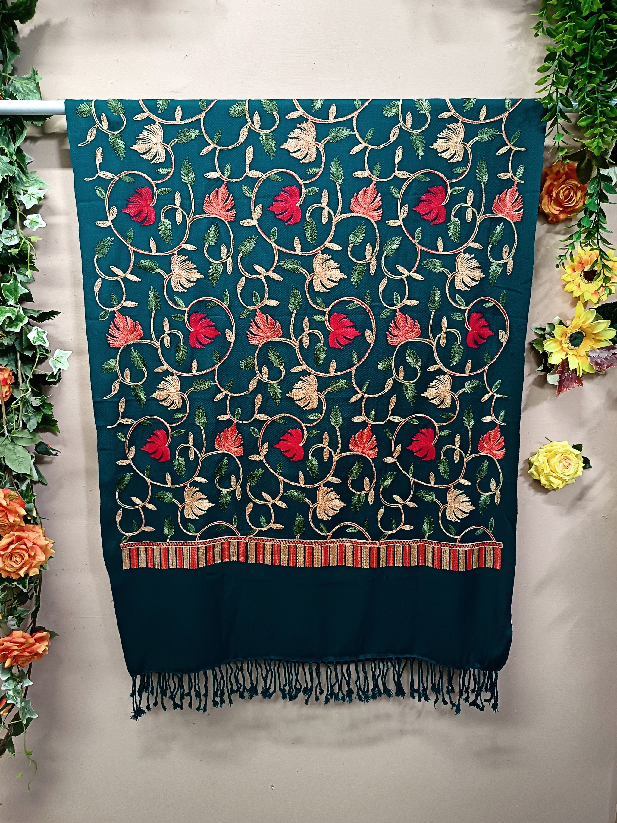 Kashmiri Garden Vine Stole