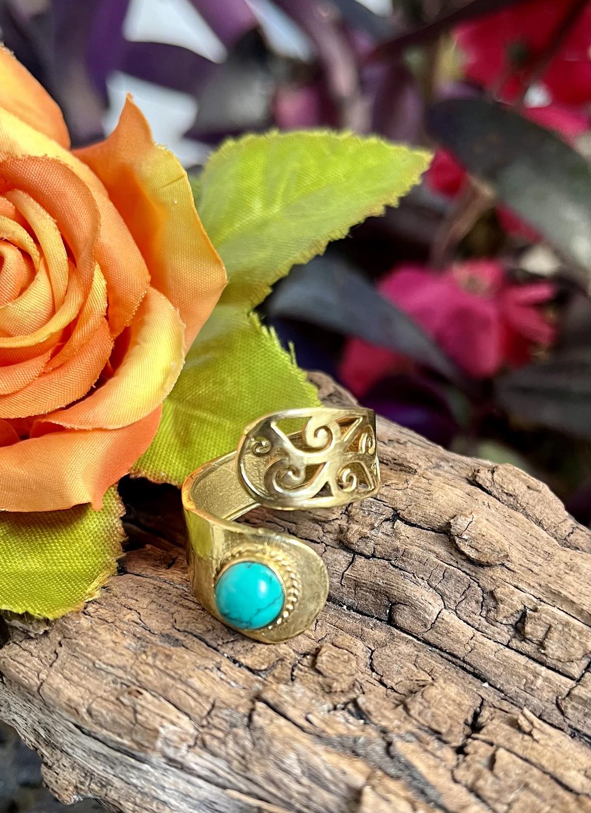 Brass Gemstone Twist Ring