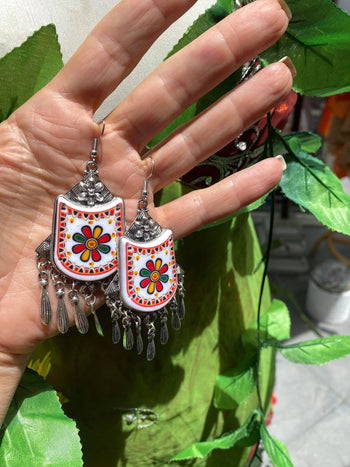 Metal Dangly Earings