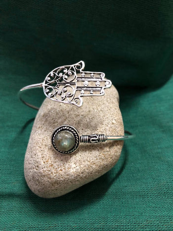 Indie Bangle Silver Hamsa